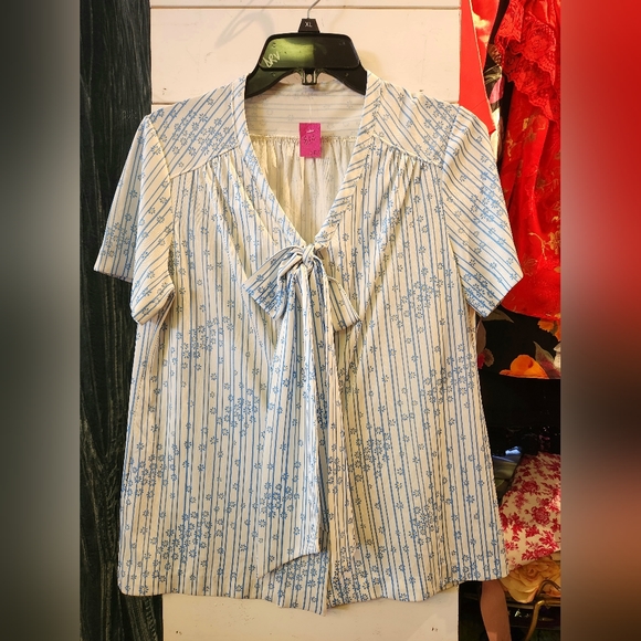 [SOLD]VTG Daisy Bow Blouse - Picture 2 of 5